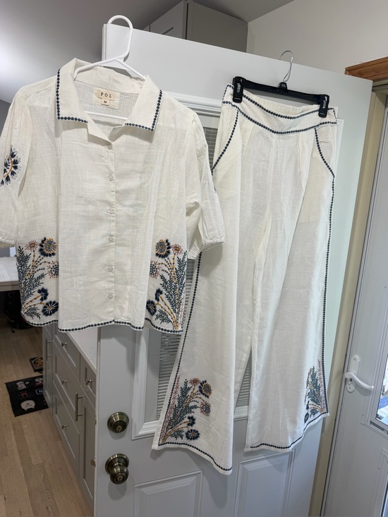 POL Pants - POL White Linen Two-Piece Set with Navy Trim & Multicolor Floral Embroidery
